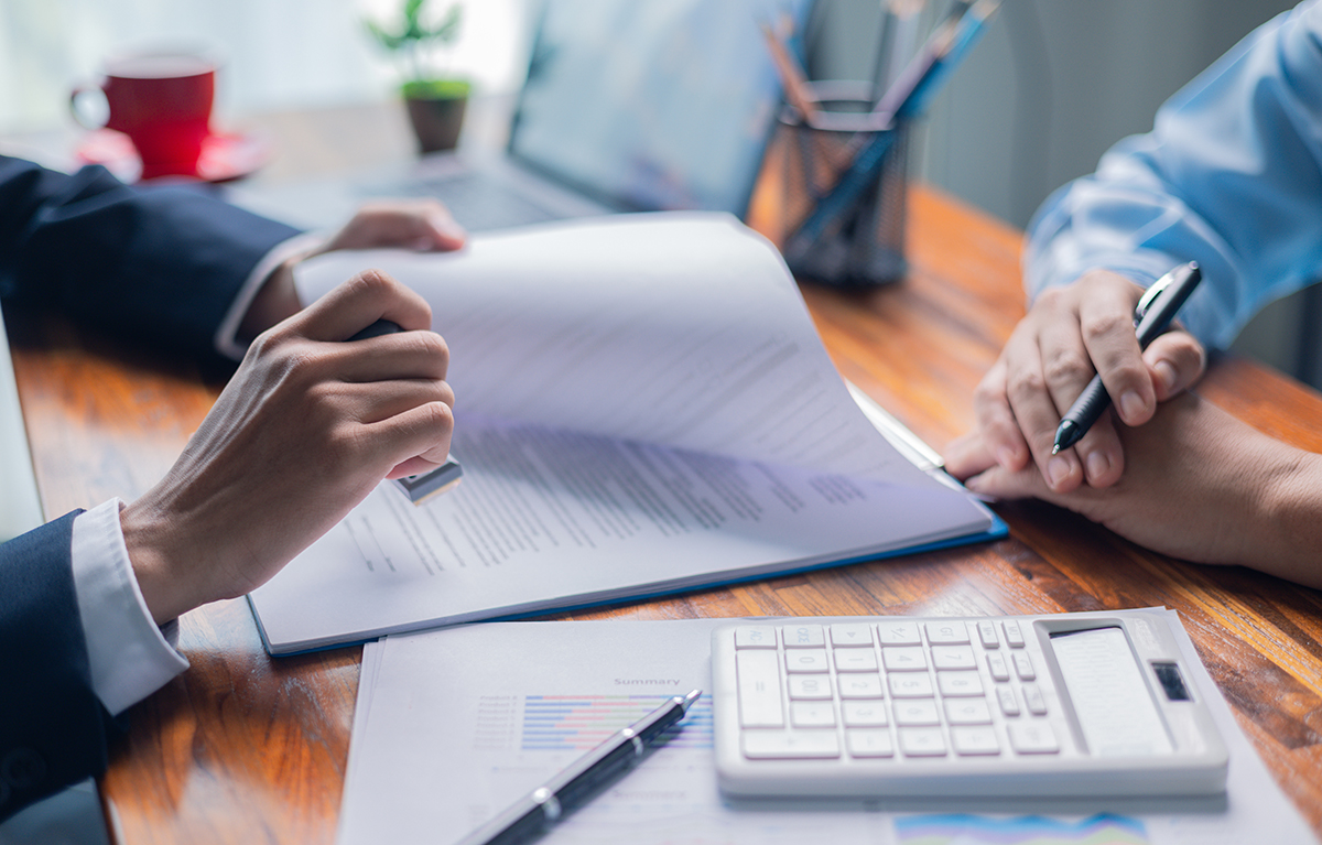 Can Insurance Agents Charge Medicare Consultation Fees?